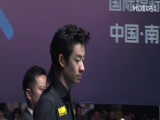 2025斯诺克国际锦标赛8进4 吴宜泽6-0巴里·霍金斯（朱峰立） 20251106